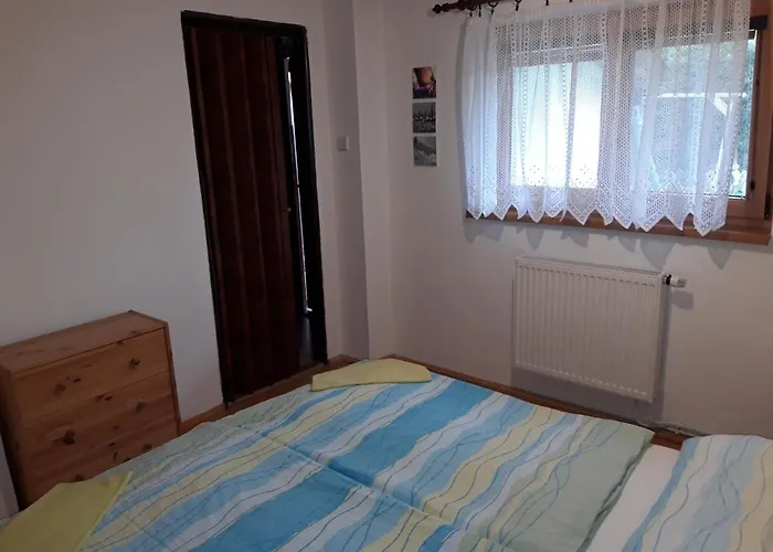 Semesterbostad Bungalov *